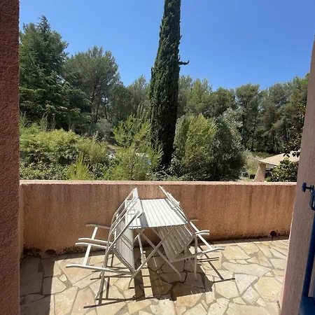 Le Jardin Des Cigales